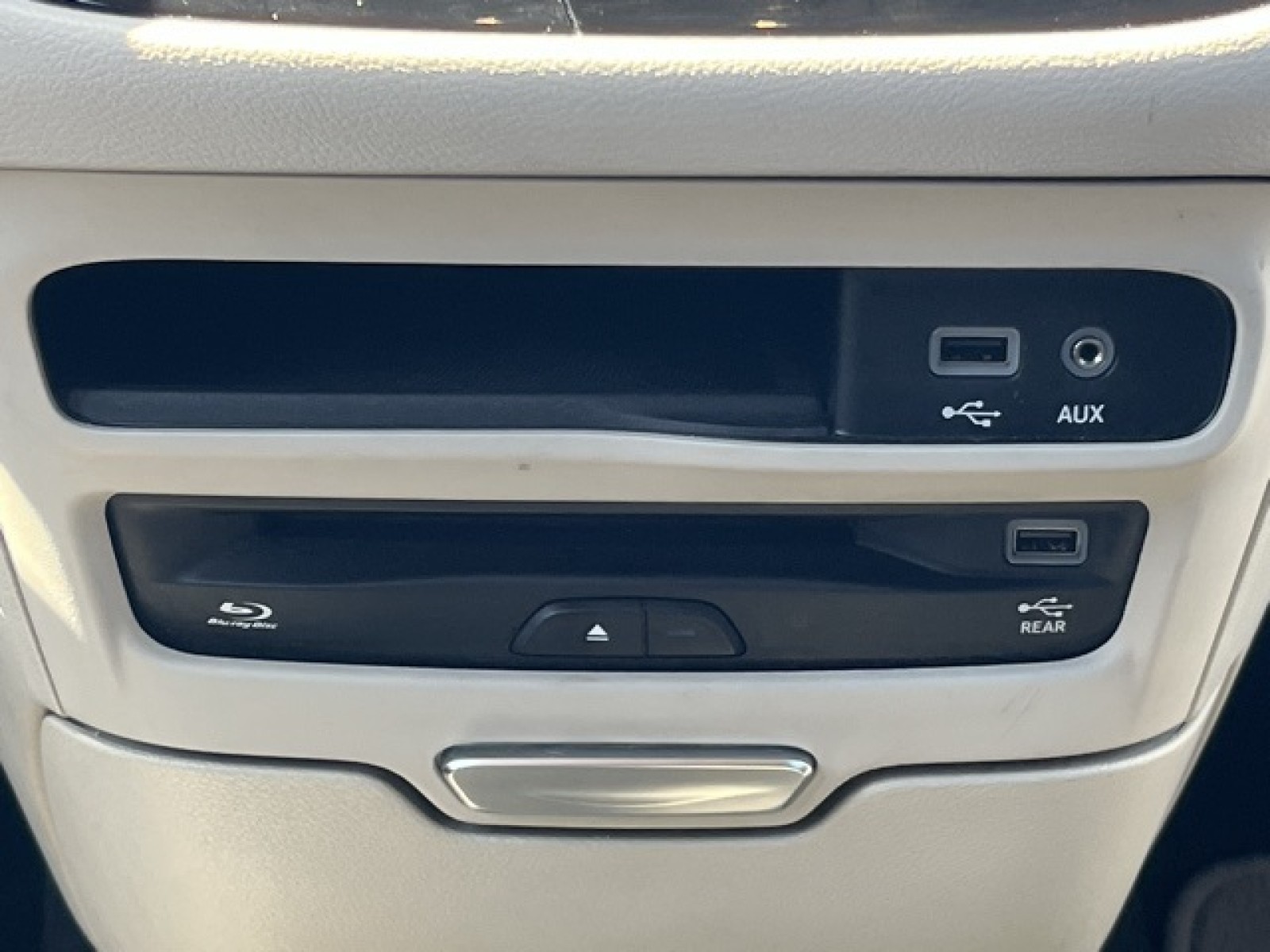 used 2020 Chrysler Pacifica car, priced at $21,043