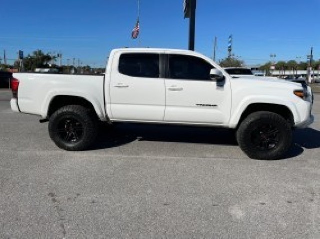 used 2017 Toyota Tacoma car