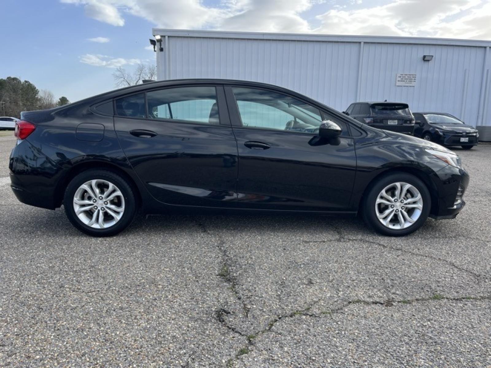 used 2019 Chevrolet Cruze car, priced at $14,644