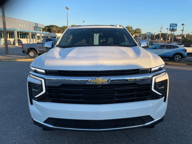 new 2025 Chevrolet Suburban car, priced at $68,640