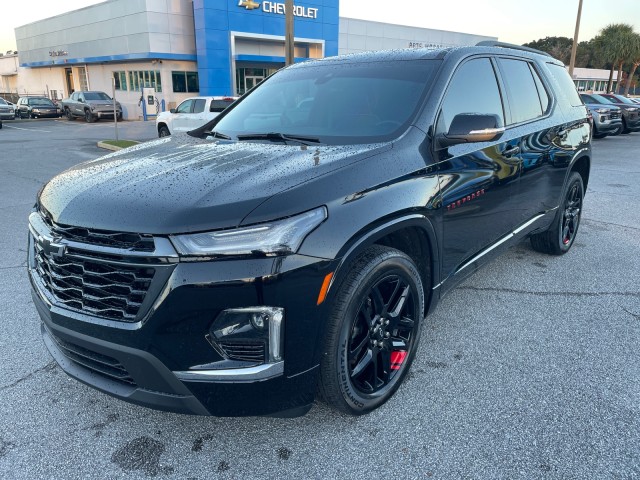 used 2023 Chevrolet Traverse car, priced at $40,995