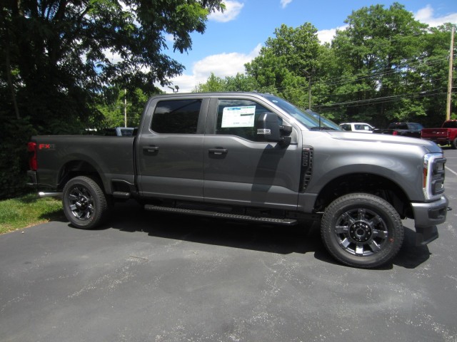 new 2024 Ford F-250 car, priced at $59,959