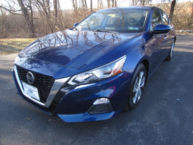 used 2019 Nissan Altima car, priced at $15,895