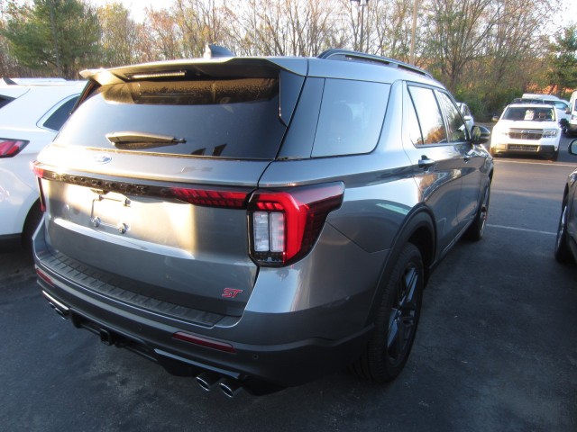 new 2025 Ford Explorer car, priced at $60,795