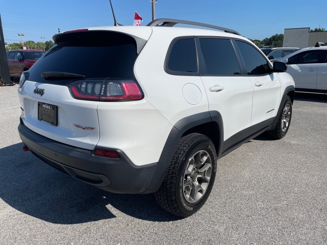 used 2021 Jeep Cherokee car, priced at $26,995