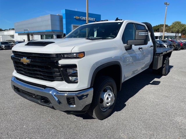 new 2025 Chevrolet Silverado 3500HD CC car, priced at $55,943