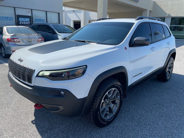 used 2021 Jeep Cherokee car, priced at $26,995