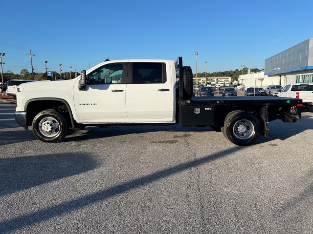 new 2025 Chevrolet Silverado 3500HD CC car, priced at $65,573