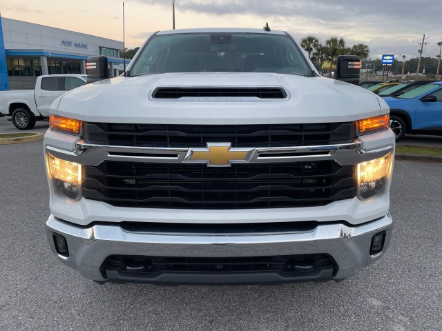 used 2024 Chevrolet Silverado 2500HD car, priced at $52,995