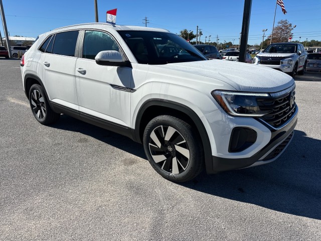 new 2025 Volkswagen Atlas Cross Sport car, priced at $42,621