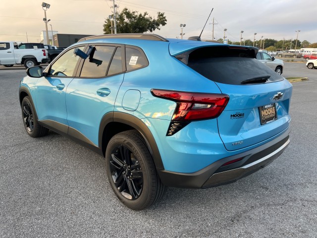 new 2025 Chevrolet Trax car, priced at $26,585