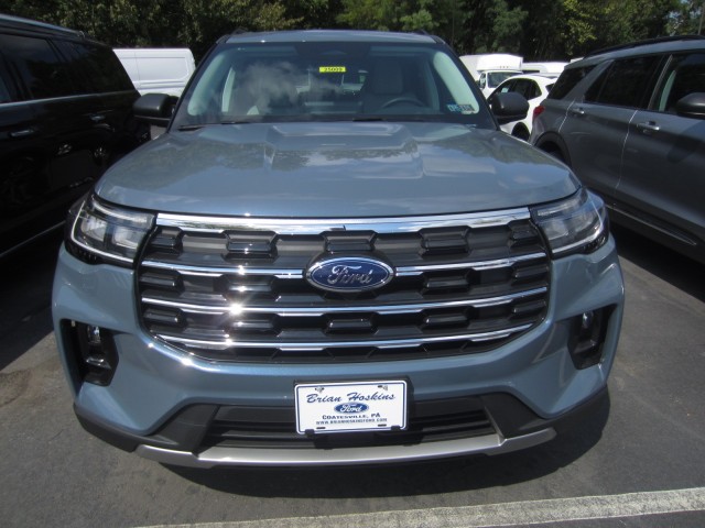 new 2025 Ford Explorer car, priced at $48,951