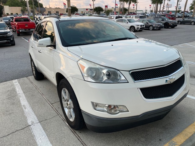 used 2010 Chevrolet Traverse car, priced at $9,995