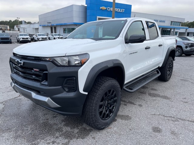 new 2024 Chevrolet Colorado car, priced at $46,115