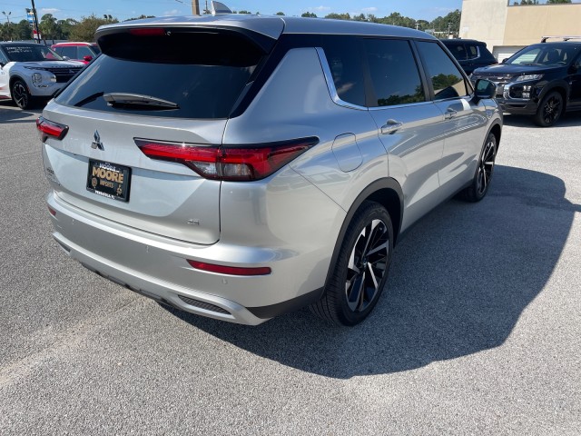 used 2022 Mitsubishi Outlander car, priced at $27,995