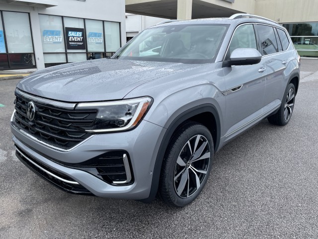 new 2025 Volkswagen Atlas car, priced at $53,341