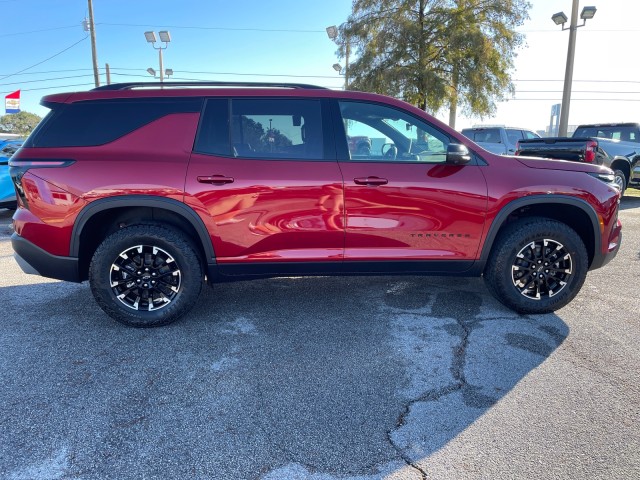 new 2025 Chevrolet Traverse car, priced at $50,515