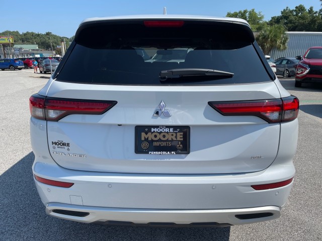 new 2024 Mitsubishi Outlander car, priced at $40,335