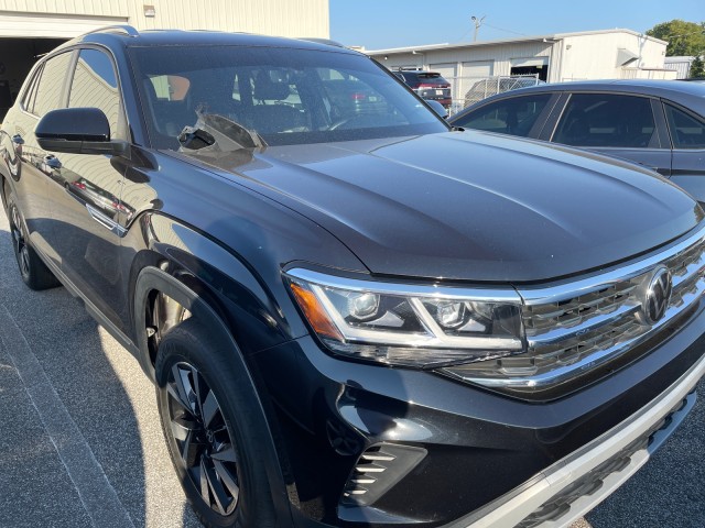 used 2023 Volkswagen Atlas Cross Sport car