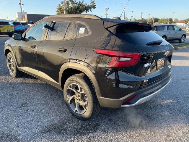 new 2025 Chevrolet Trax car, priced at $24,985