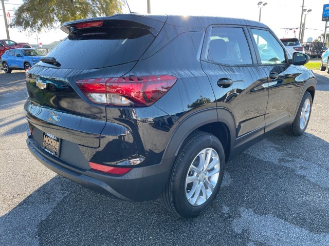 new 2025 Chevrolet TrailBlazer car, priced at $25,285