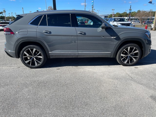 new 2025 Volkswagen Atlas Cross Sport car, priced at $53,279