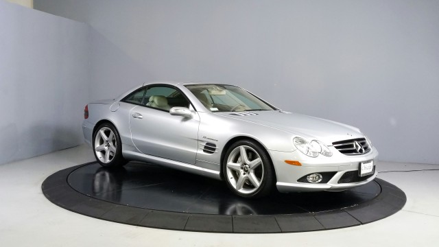 used 2007 Mercedes-Benz SL-Class car, priced at $34,777