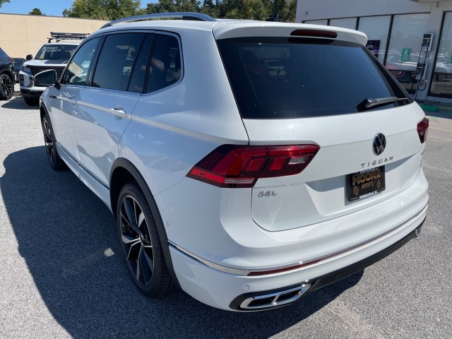 new 2024 Volkswagen Tiguan car, priced at $39,899