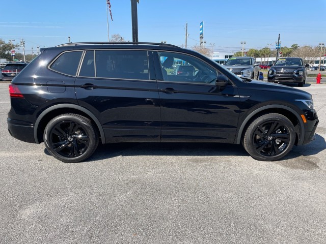 new 2024 Volkswagen Tiguan car, priced at $36,866