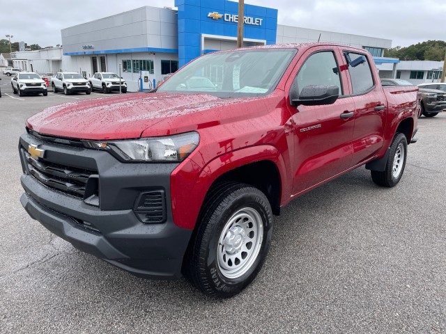 new 2024 Chevrolet Colorado car, priced at $35,470