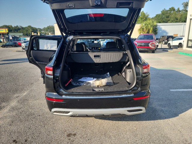 new 2024 Mitsubishi Outlander car, priced at $34,440