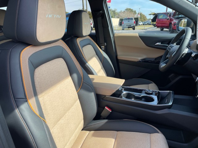 new 2025 Chevrolet Equinox car, priced at $38,535