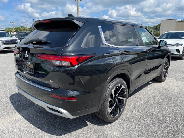 new 2024 Mitsubishi Outlander car, priced at $36,800