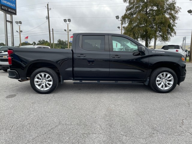 used 2022 Chevrolet Silverado 1500 car, priced at $35,995