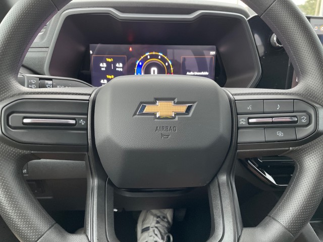 new 2024 Chevrolet Colorado car, priced at $33,635