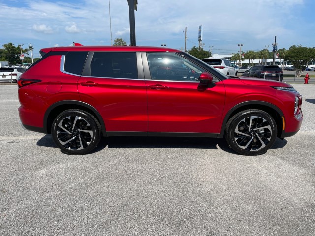 new 2024 Mitsubishi Outlander car, priced at $36,800