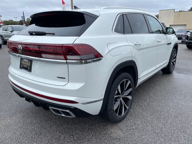 new 2025 Volkswagen Atlas Cross Sport car, priced at $53,299