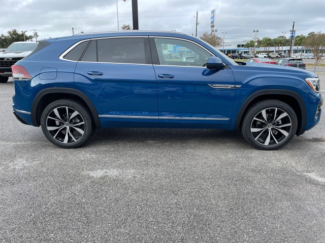 new 2025 Volkswagen Atlas Cross Sport car, priced at $52,119