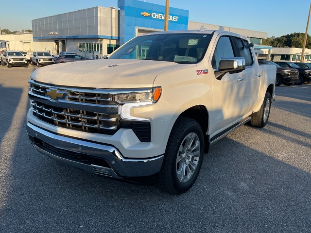 new 2025 Chevrolet Silverado 1500 car, priced at $72,900