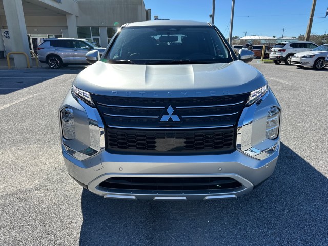 new 2024 Mitsubishi Outlander car, priced at $33,930