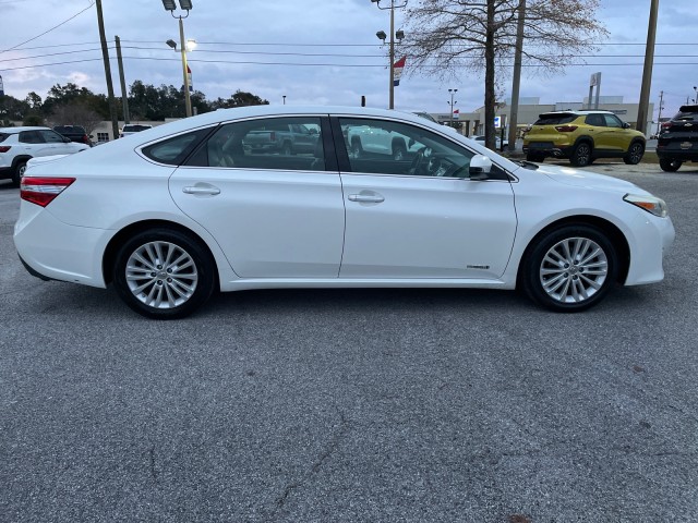 used 2013 Toyota Avalon Hybrid car, priced at $9,995