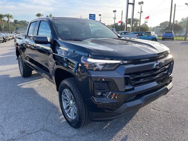 new 2024 Chevrolet Colorado car, priced at $41,115