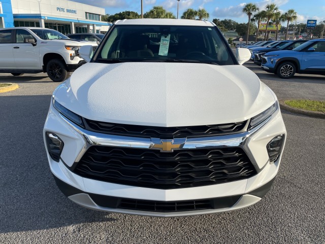 new 2025 Chevrolet Blazer car, priced at $37,485