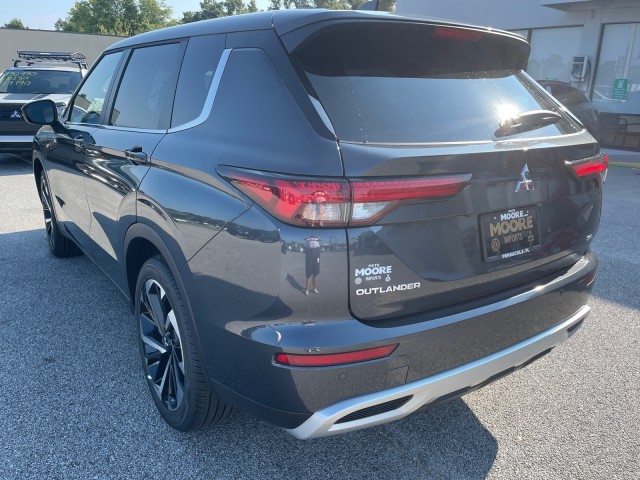 new 2024 Mitsubishi Outlander car, priced at $36,285