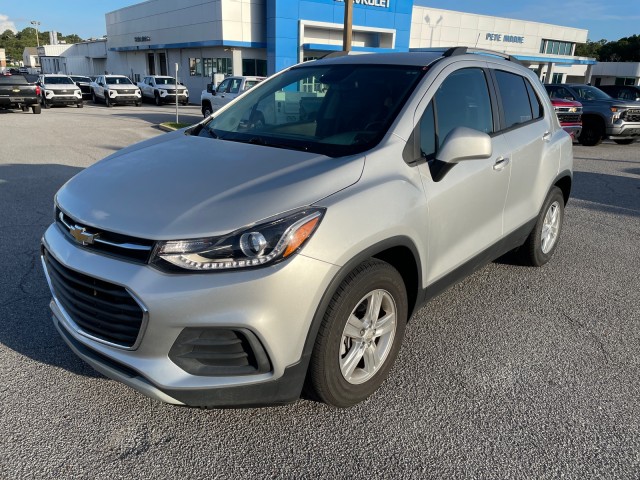 used 2021 Chevrolet Trax car, priced at $18,995