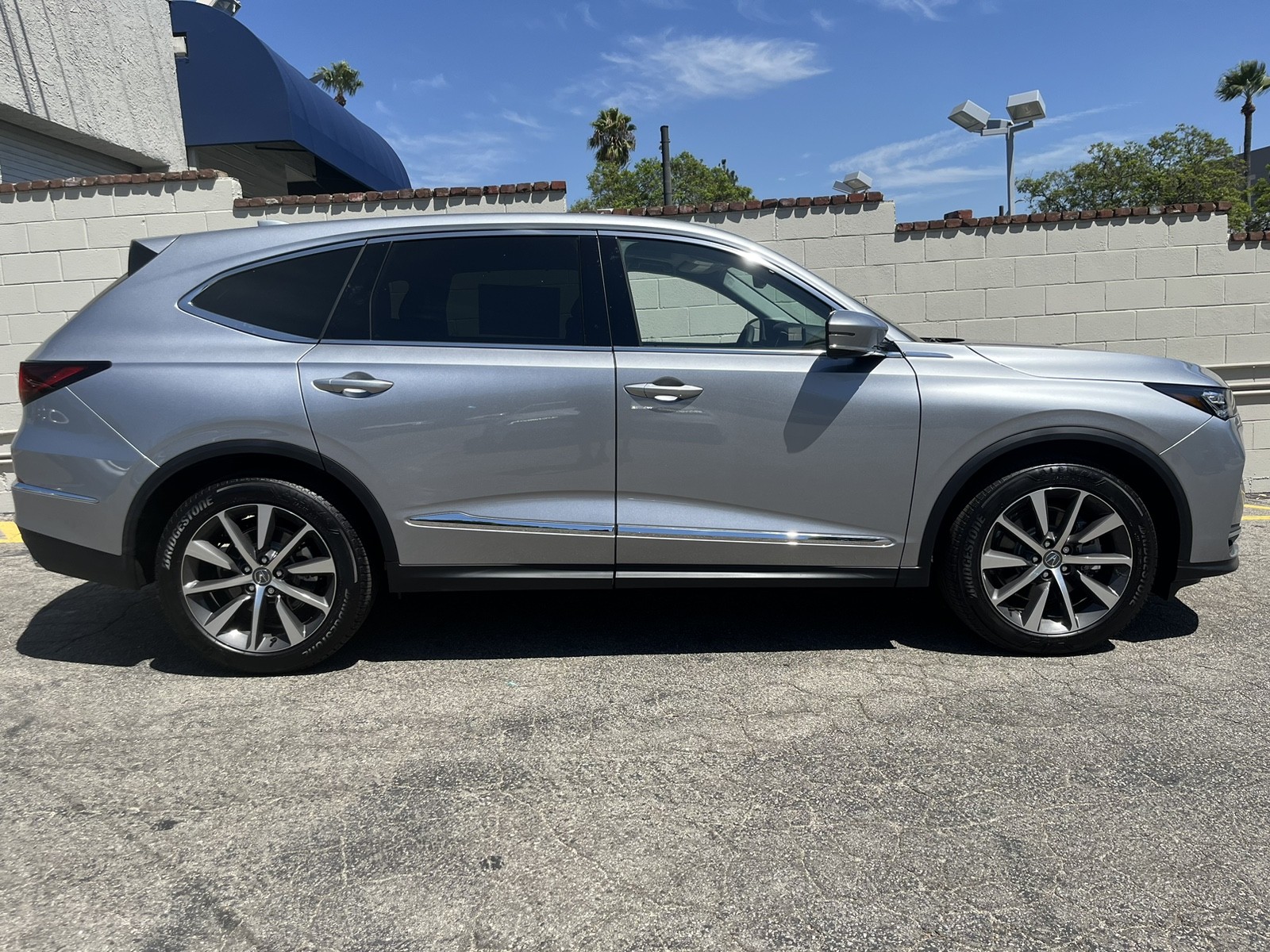 new 2025 Acura MDX car, priced at $57,650