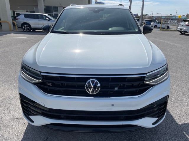 used 2024 Volkswagen Tiguan car, priced at $30,995