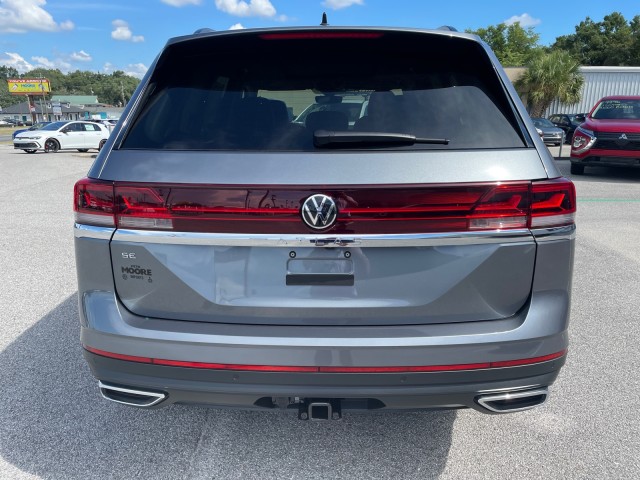 new 2024 Volkswagen Atlas car, priced at $43,999