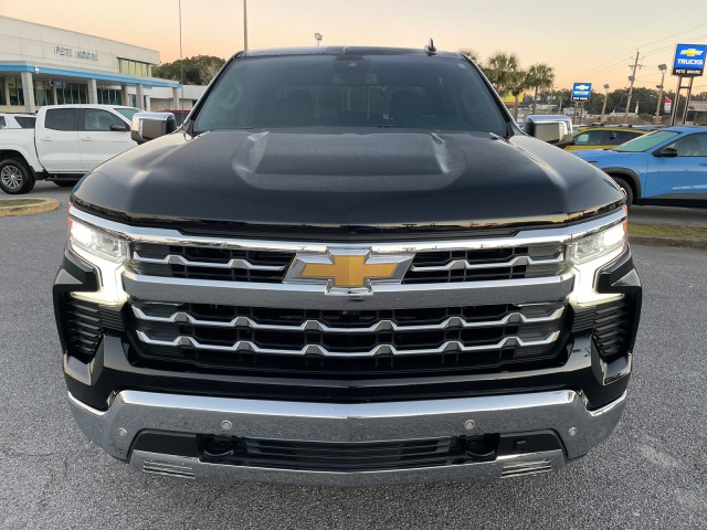 used 2022 Chevrolet Silverado 1500 car, priced at $48,995