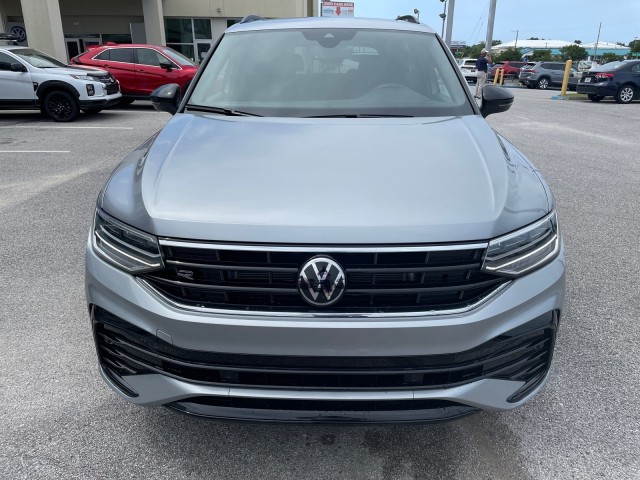 new 2024 Volkswagen Tiguan car, priced at $38,316